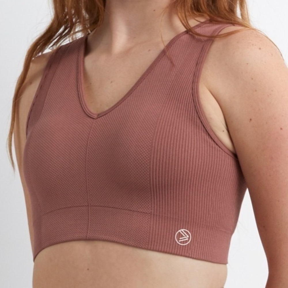 Savvi Ashtanga Sports Bra in Red Sand